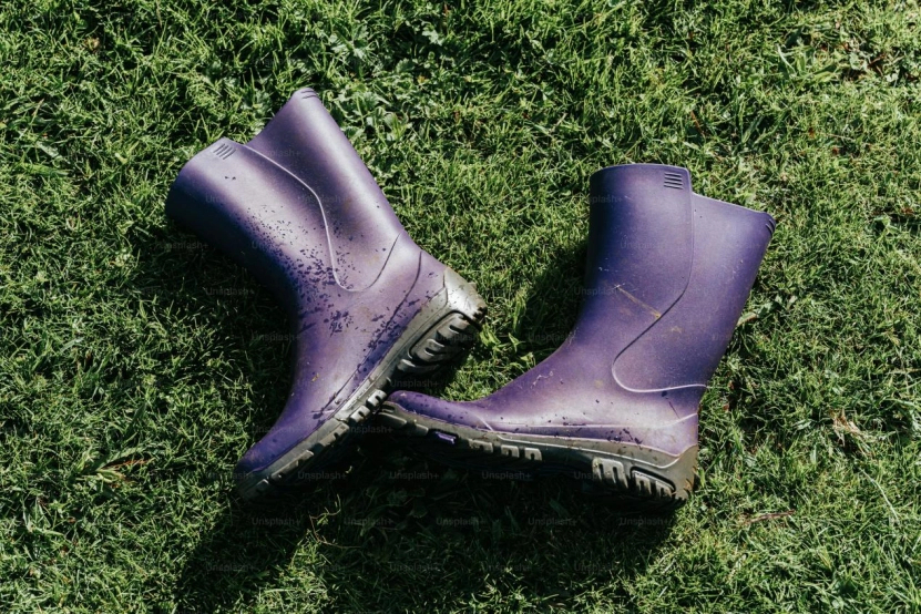 PVC vs Rubber Rain Boots: A Comprehensive Guide to Making the Right Choice