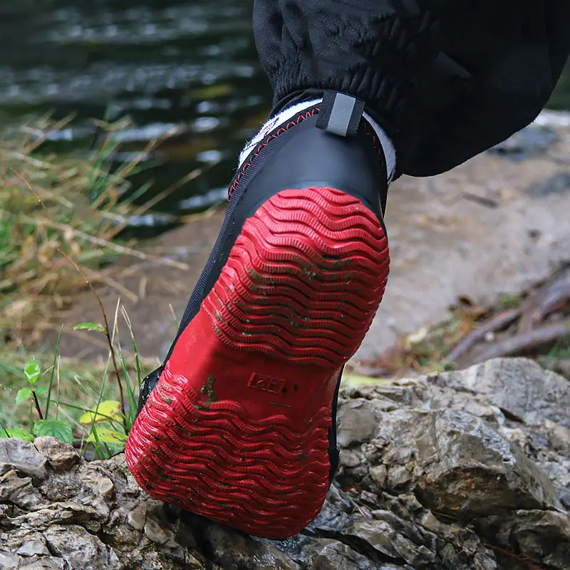 Short rubber neoprene slip-on garden shoes for men