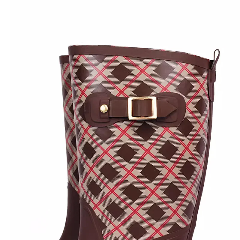 Ladies knee high rubber wellington boots