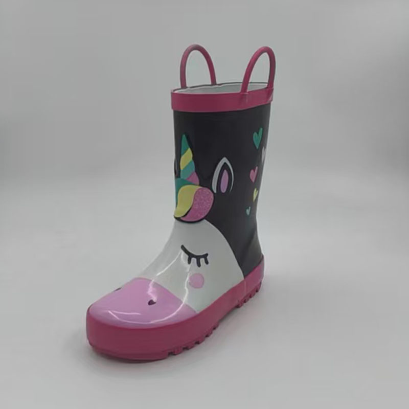 Easy-on handles children 3D printing rubber boots