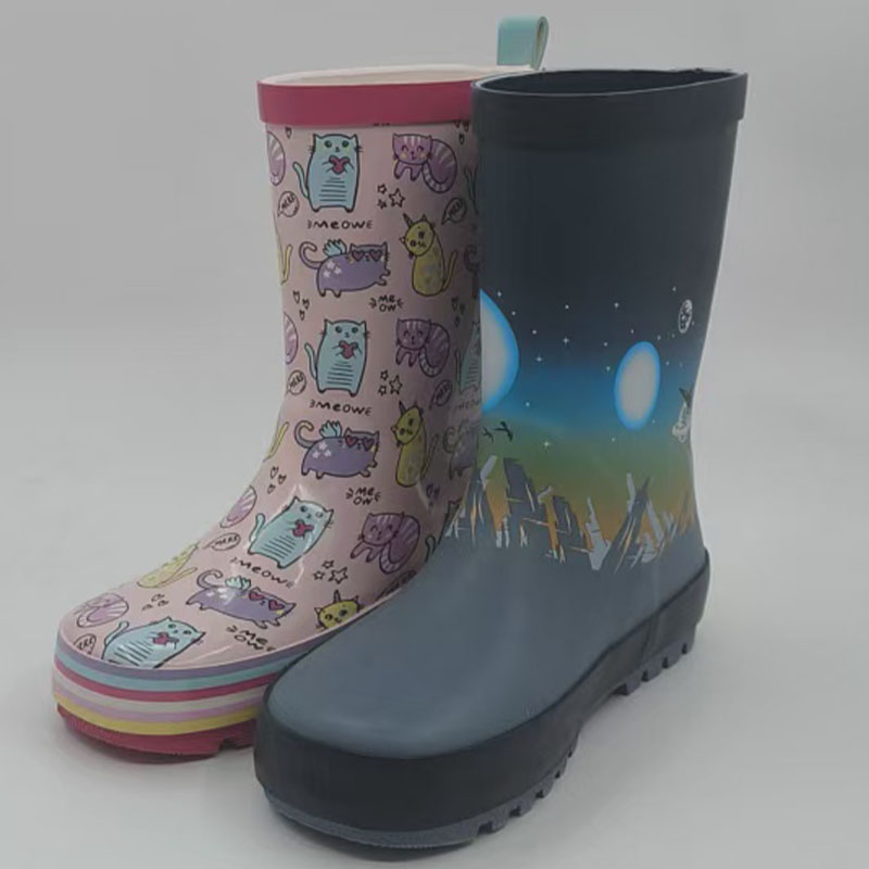 Natural rubber kids animal print rain boots