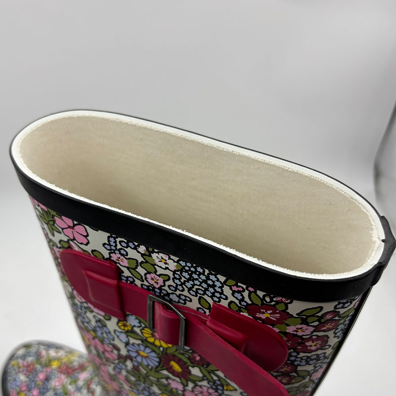 Women’s sunflower print waterproof rubber boots