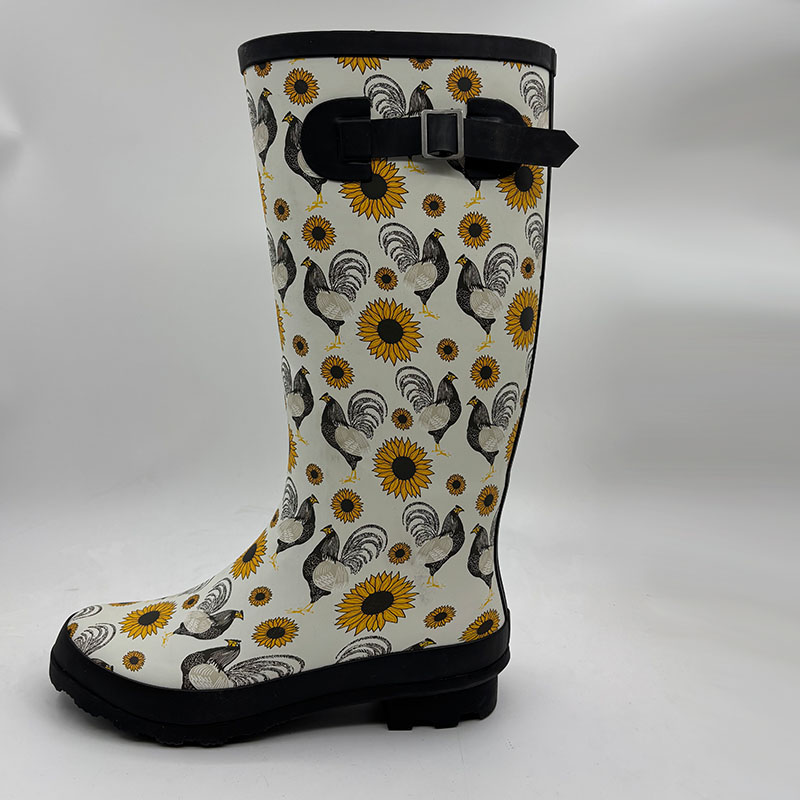 Women’s sunflower print waterproof rubber boots