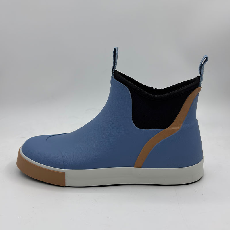 Neoprene lined ankle deck boots