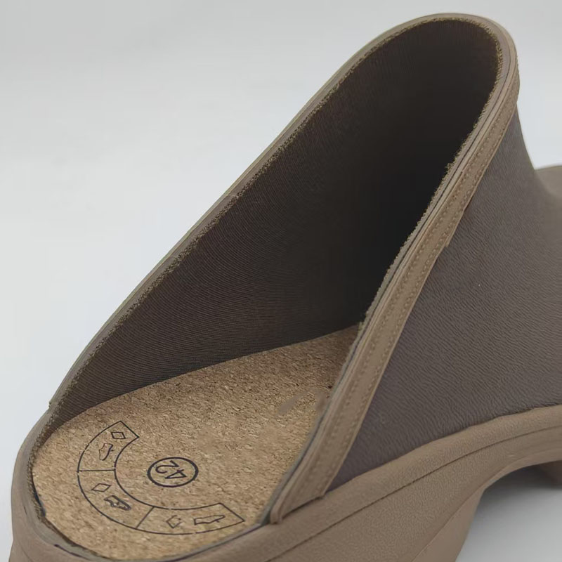 Neoprene lined non slip rubber slipper clogs